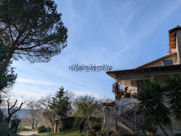 casa indipendente in vendita a Manciano in zona Saturnia