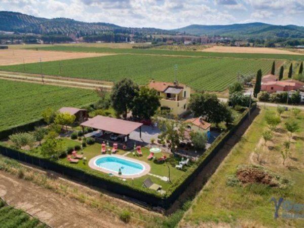 casa indipendente in vendita a Manciano