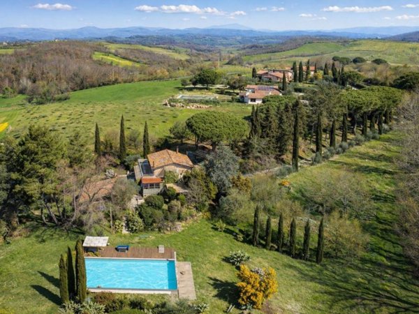 casa indipendente in vendita a Manciano in zona Saturnia