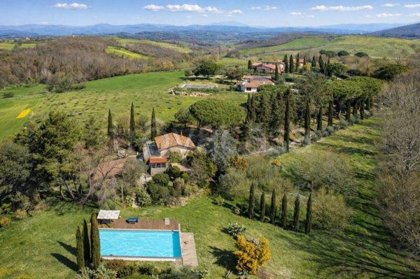casa indipendente in vendita a Manciano in zona Saturnia