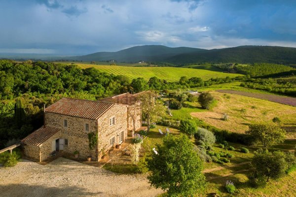 casale in vendita a Manciano