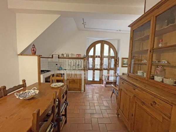 appartamento in vendita a Manciano in zona Montemerano