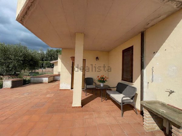 appartamento in vendita a Manciano in zona Saturnia