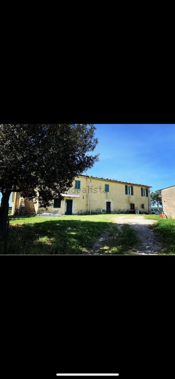 casa indipendente in vendita a Manciano in zona Saturnia