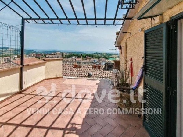 appartamento in vendita a Manciano in zona Saturnia