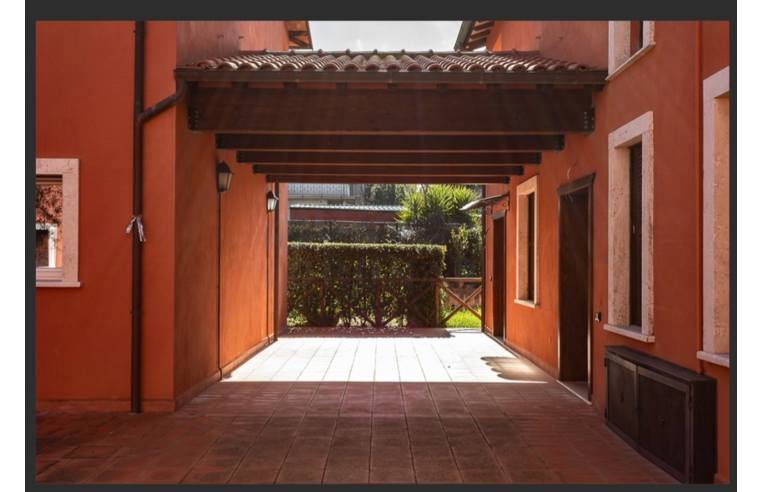 appartamento in vendita a Manciano in zona Saturnia