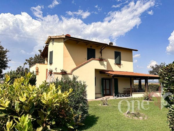 casa indipendente in vendita a Manciano in zona Marsiliana