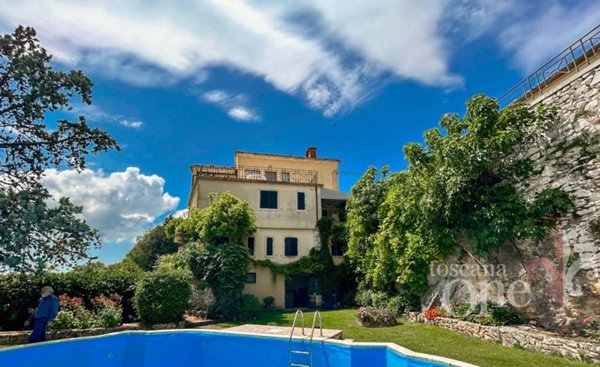 casa indipendente in vendita a Manciano in zona Saturnia