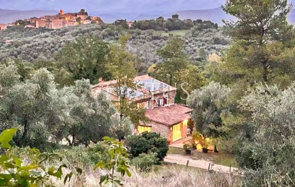 casale in vendita a Manciano