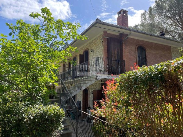 appartamento in vendita a Manciano in zona Saturnia