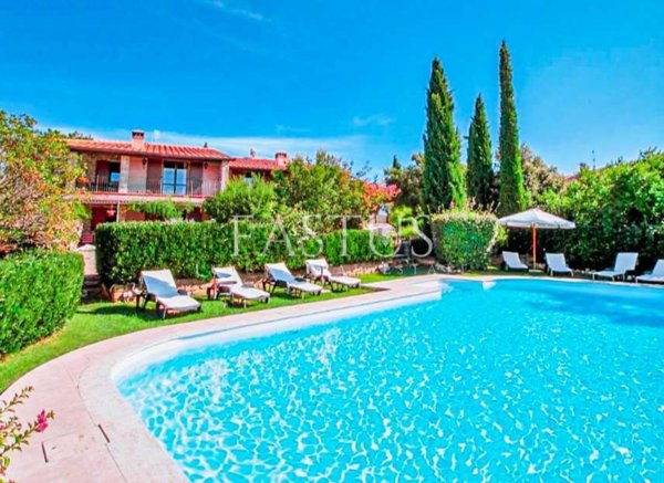 casale in vendita a Manciano in zona Saturnia