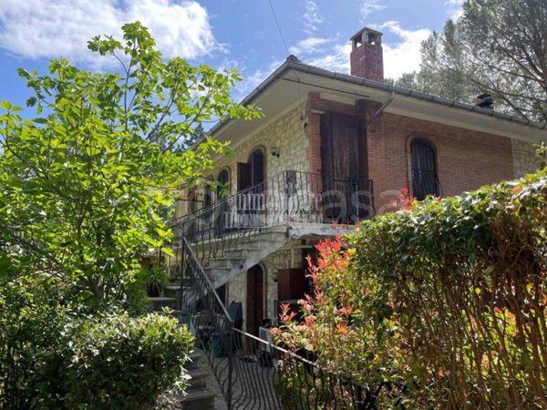 appartamento in vendita a Manciano in zona Saturnia