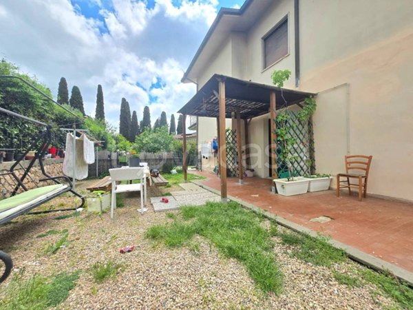 casa indipendente in vendita a Manciano in zona Marsiliana