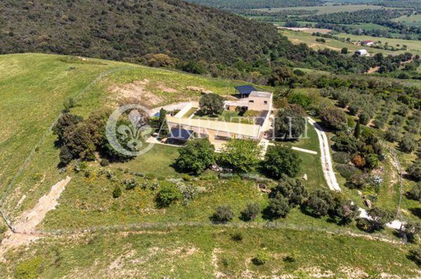 casa indipendente in vendita a Manciano