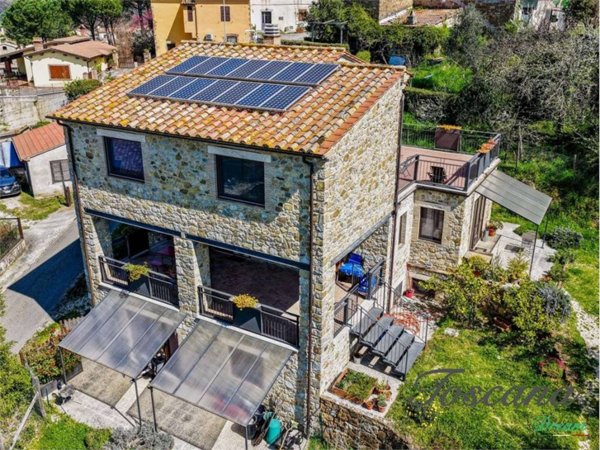 casa indipendente in vendita a Manciano