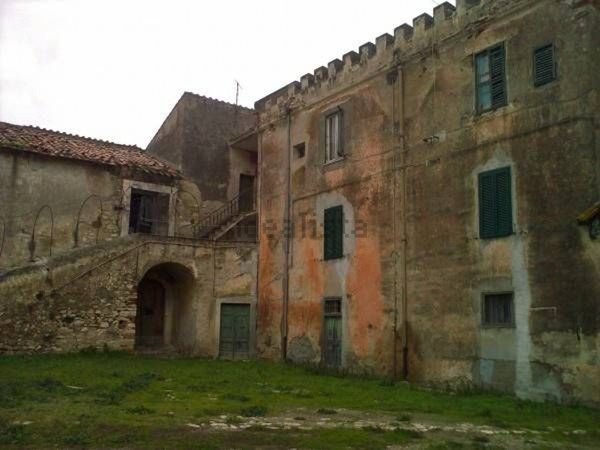 appartamento in vendita a Manciano in zona Saturnia