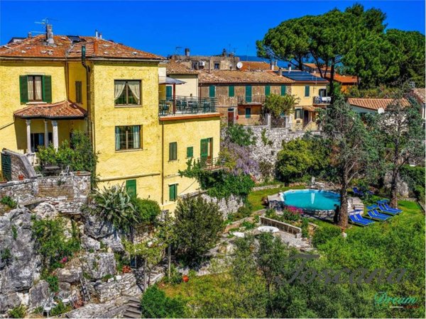 casa indipendente in vendita a Manciano in zona Saturnia