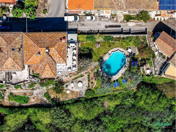casa indipendente in vendita a Manciano in zona Saturnia