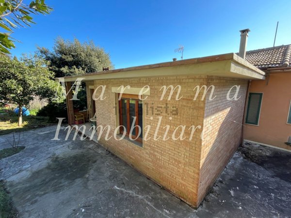 casa indipendente in vendita a Manciano