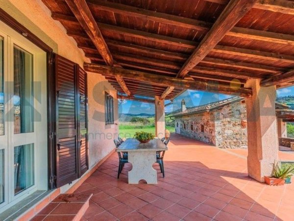 casa indipendente in vendita a Manciano in zona Montemerano