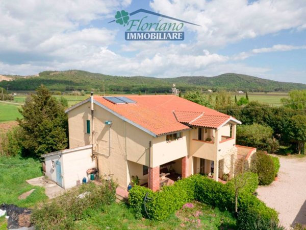 casa indipendente in vendita a Manciano in zona Marsiliana