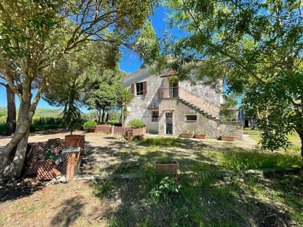 casa indipendente in vendita a Manciano
