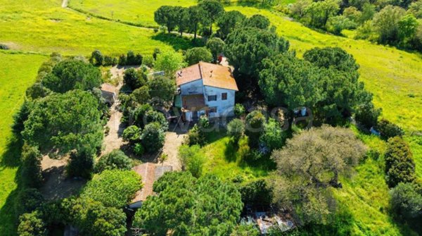 casa indipendente in vendita a Manciano