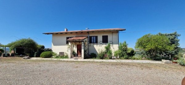 casa indipendente in vendita a Manciano in zona Montemerano