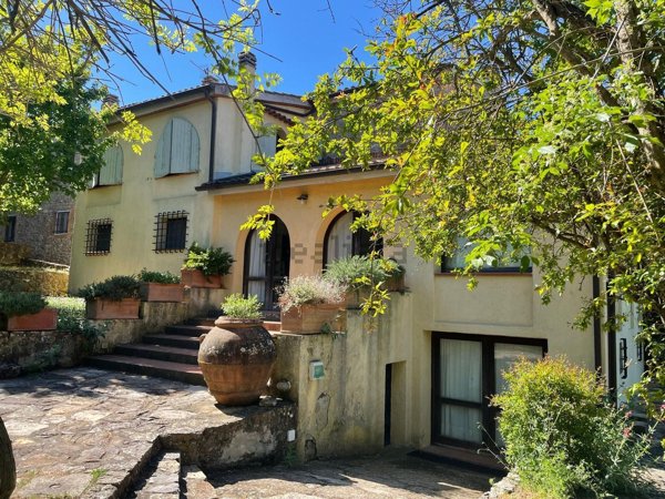casa indipendente in vendita a Manciano in zona Montemerano