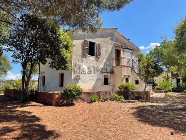 casa indipendente in vendita a Manciano