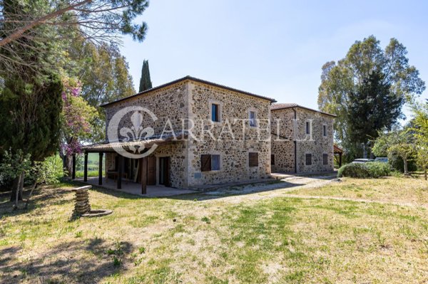 casale in vendita a Manciano in zona Saturnia