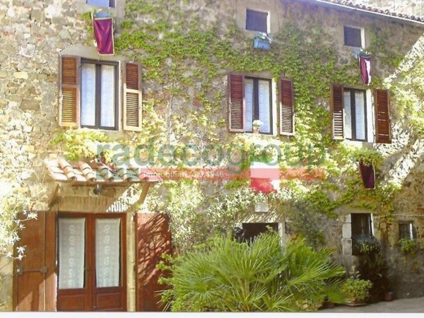 casa indipendente in vendita a Manciano in zona Montemerano