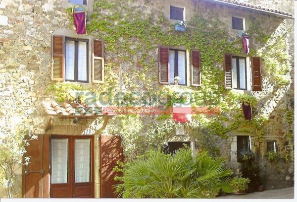 casa indipendente in vendita a Manciano in zona Montemerano