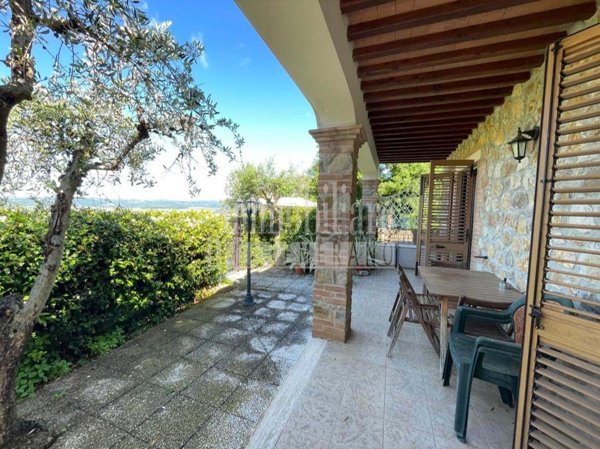 appartamento in vendita a Manciano in zona Saturnia