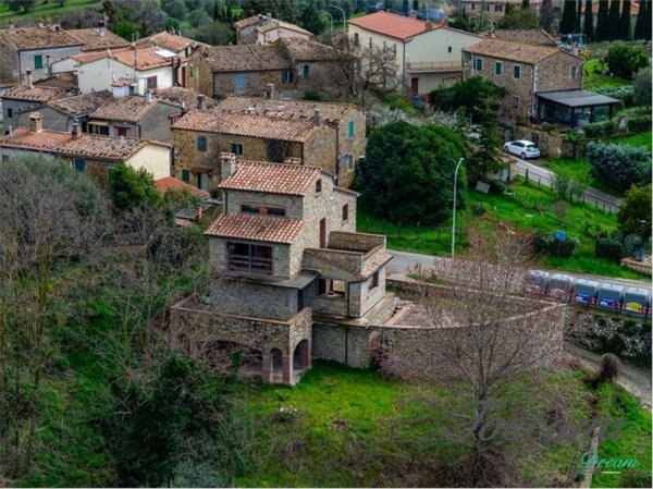 casa indipendente in vendita a Manciano in zona Poggio Murella