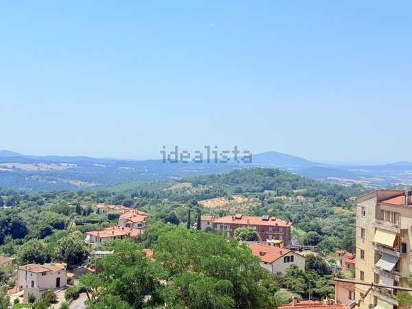 appartamento in vendita a Manciano in zona Saturnia