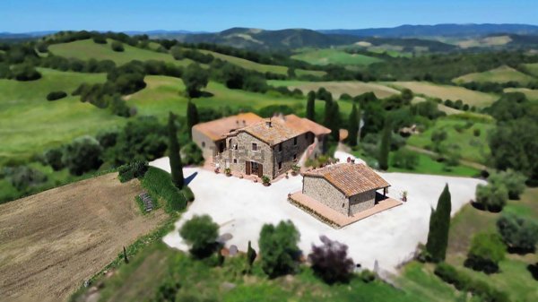 casale in vendita a Manciano