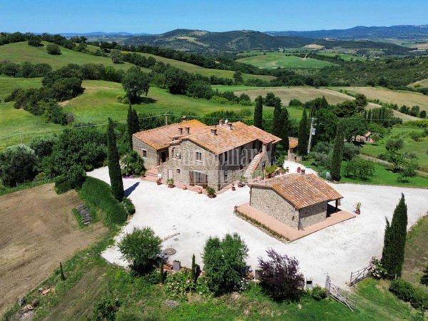 casa indipendente in vendita a Manciano