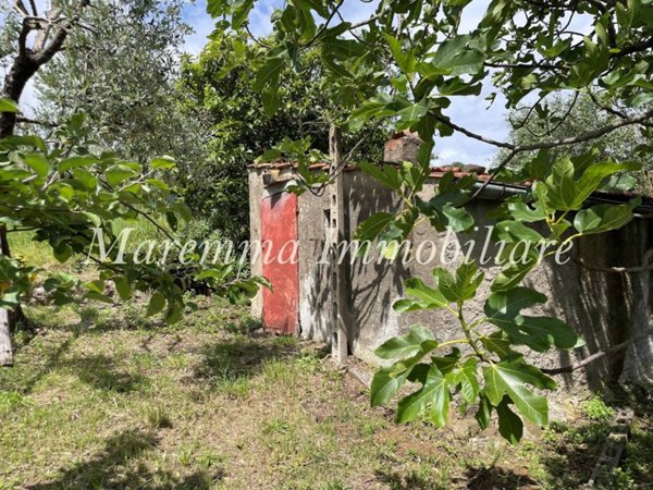 casale in vendita a Manciano in zona Montemerano