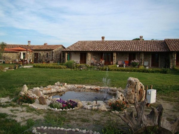 casale in vendita a Manciano in zona Saturnia