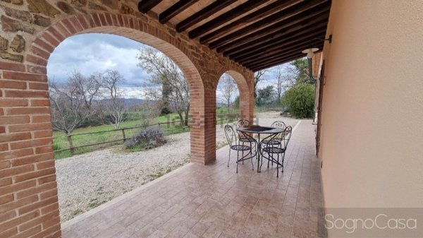 casa indipendente in vendita a Manciano