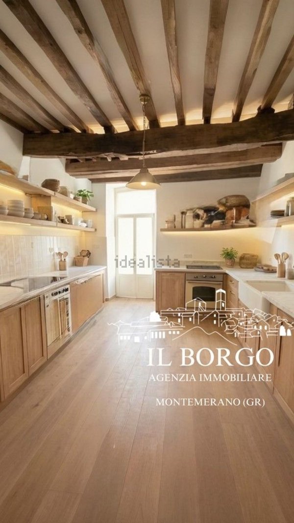 appartamento in vendita a Manciano in zona Montemerano
