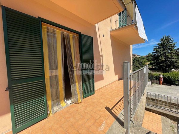 appartamento in vendita a Manciano in zona Saturnia