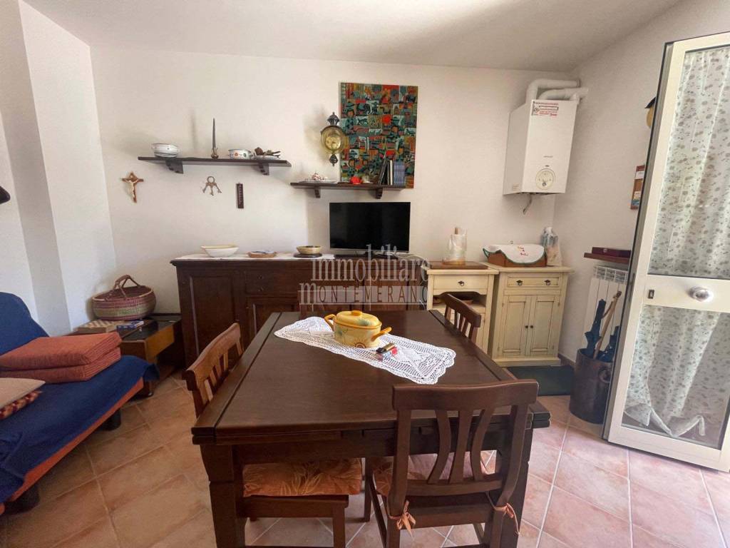 appartamento in vendita a Manciano in zona Poggio Murella