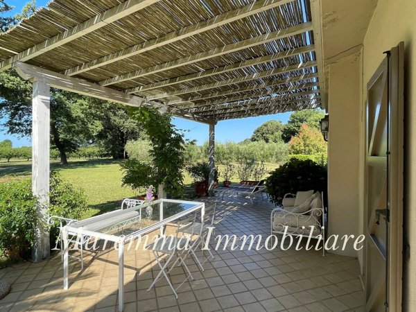 casa indipendente in vendita a Manciano in zona Poggio Murella