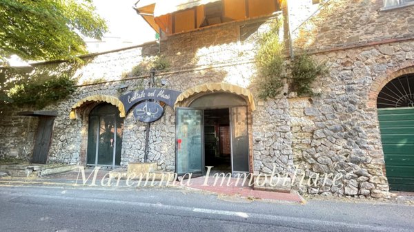 negozio in vendita a Manciano