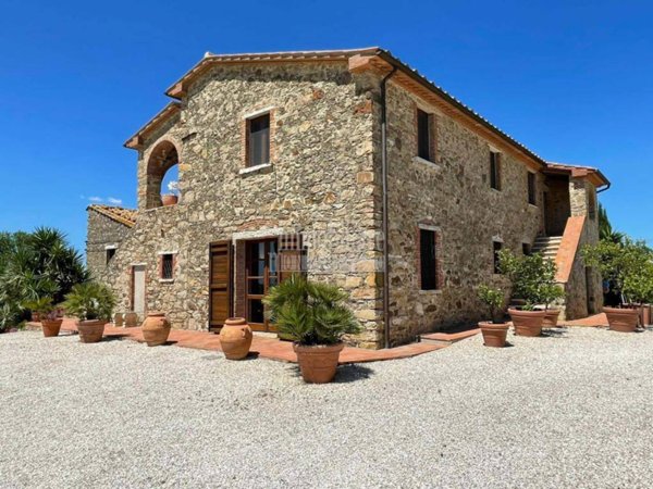 casa indipendente in vendita a Manciano
