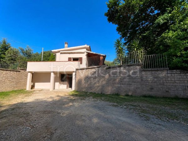 casa indipendente in vendita a Manciano