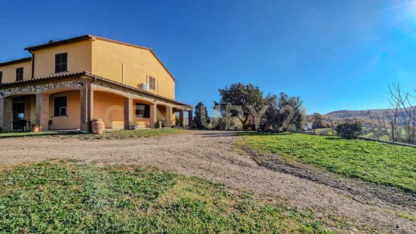 casa indipendente in vendita a Manciano in zona Montemerano