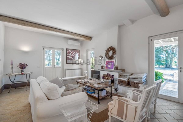 casa indipendente in vendita a Manciano
